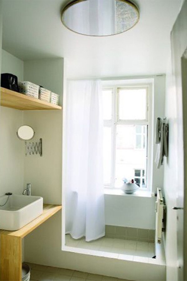 green small bathroom design