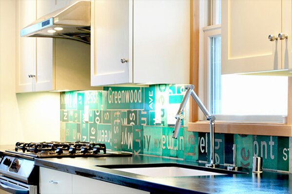 chic kitchen backsplash