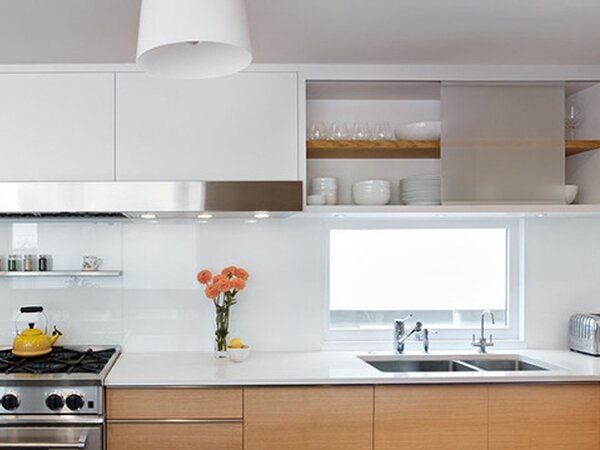 white kitchen backsplash