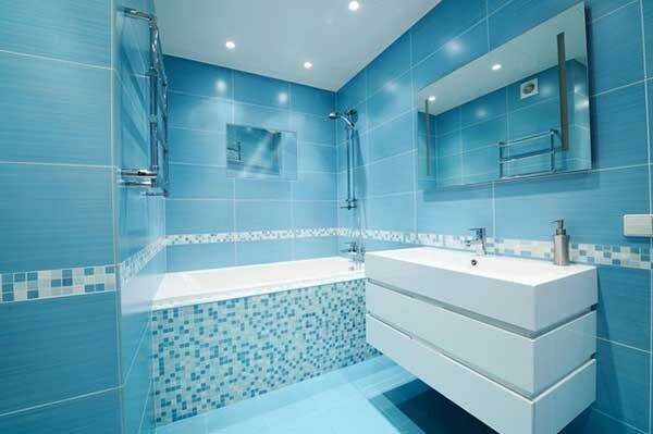 Blue and White Bathroom Decoration 17