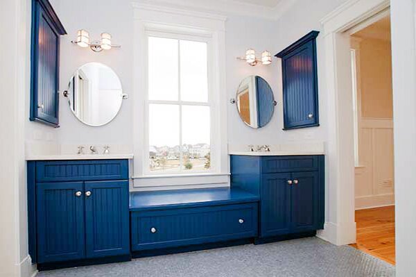 blue-white-bathroom